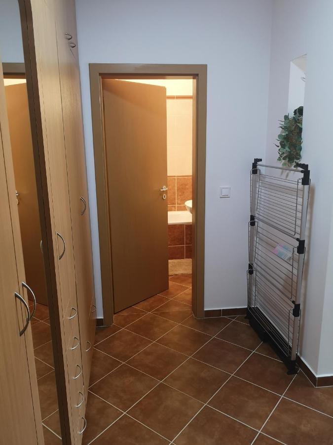Orsika Hilltop Apartman Eger Exterior photo